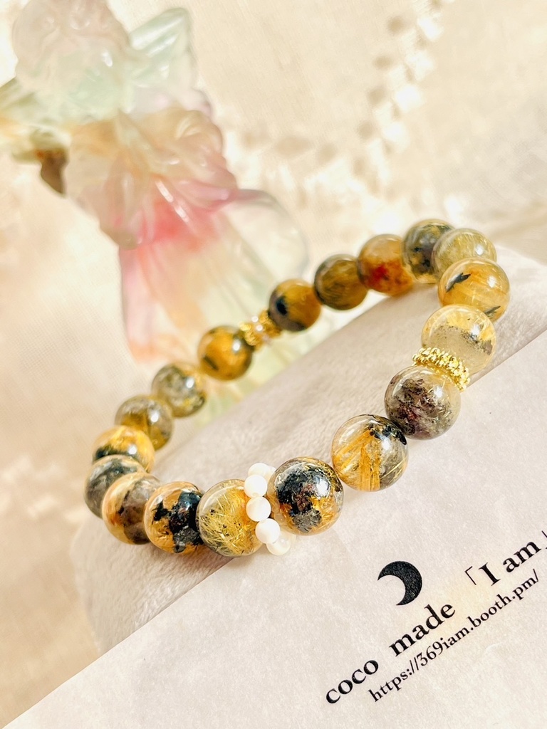 「hematite in rutile：bee type🐝」