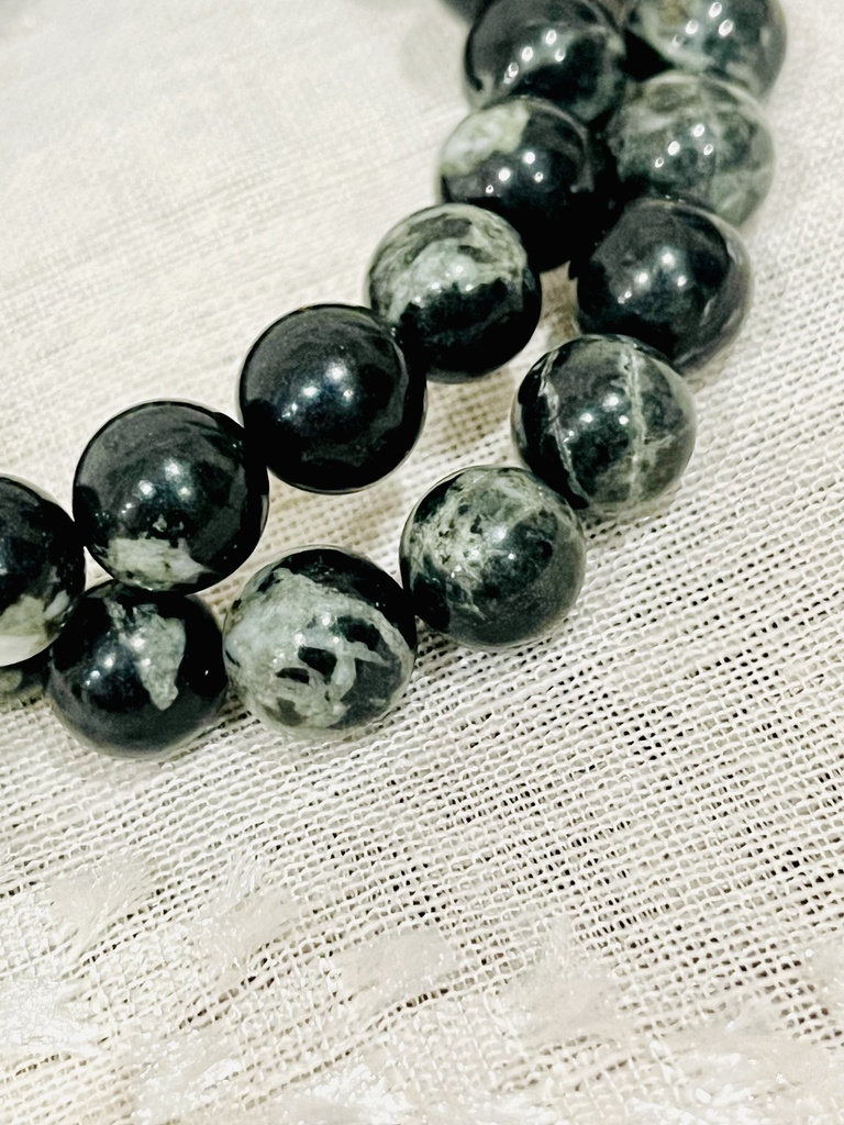 希少「神居古潭ーKamuy Kotan」