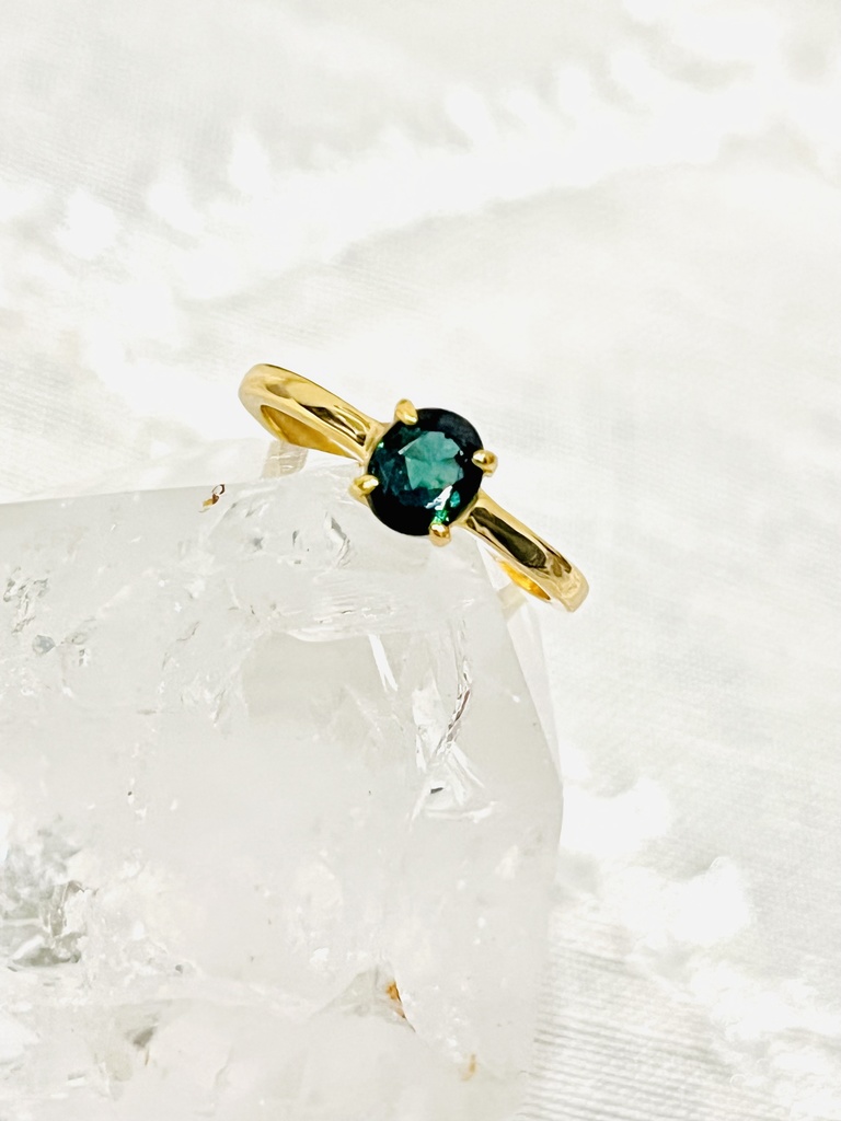 ⭐︎「宝石質:indigoblue tourmaline」