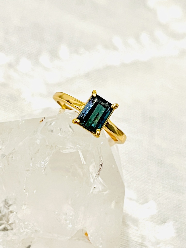 ⭐︎「宝石質:indigoblue tourmaline」