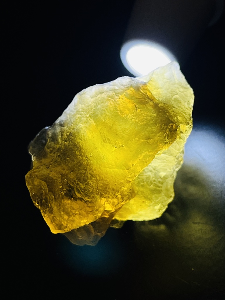 👼「Libyan glass:原石」