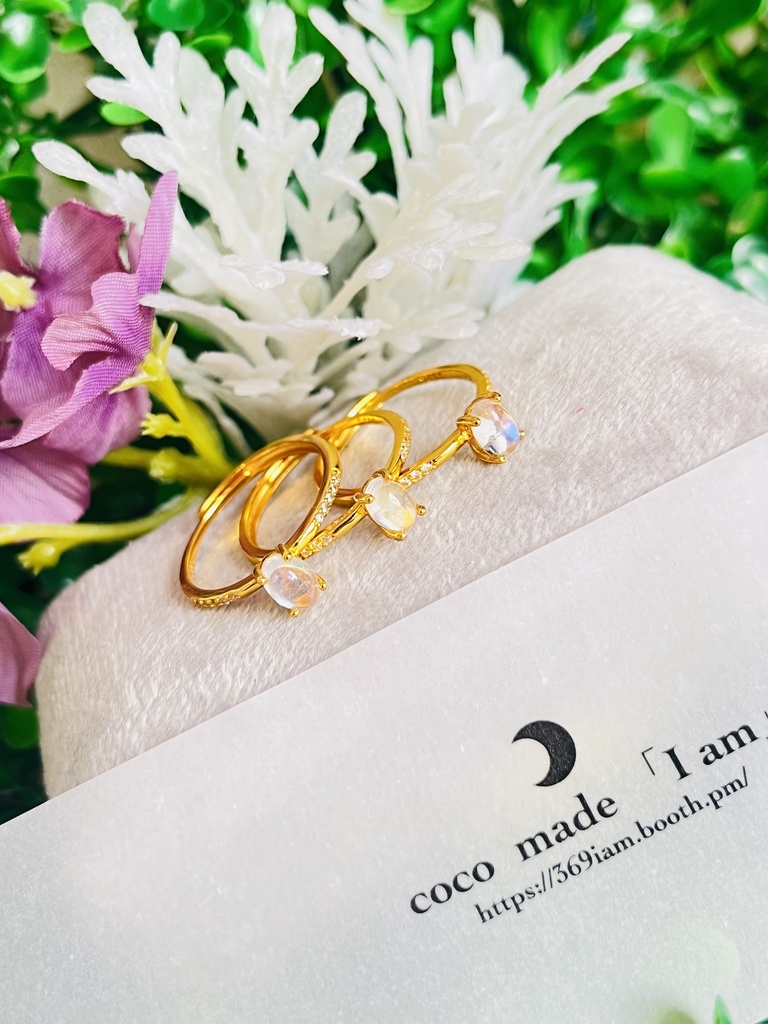 「moon stone：White Labradorite ring：月石🌒」