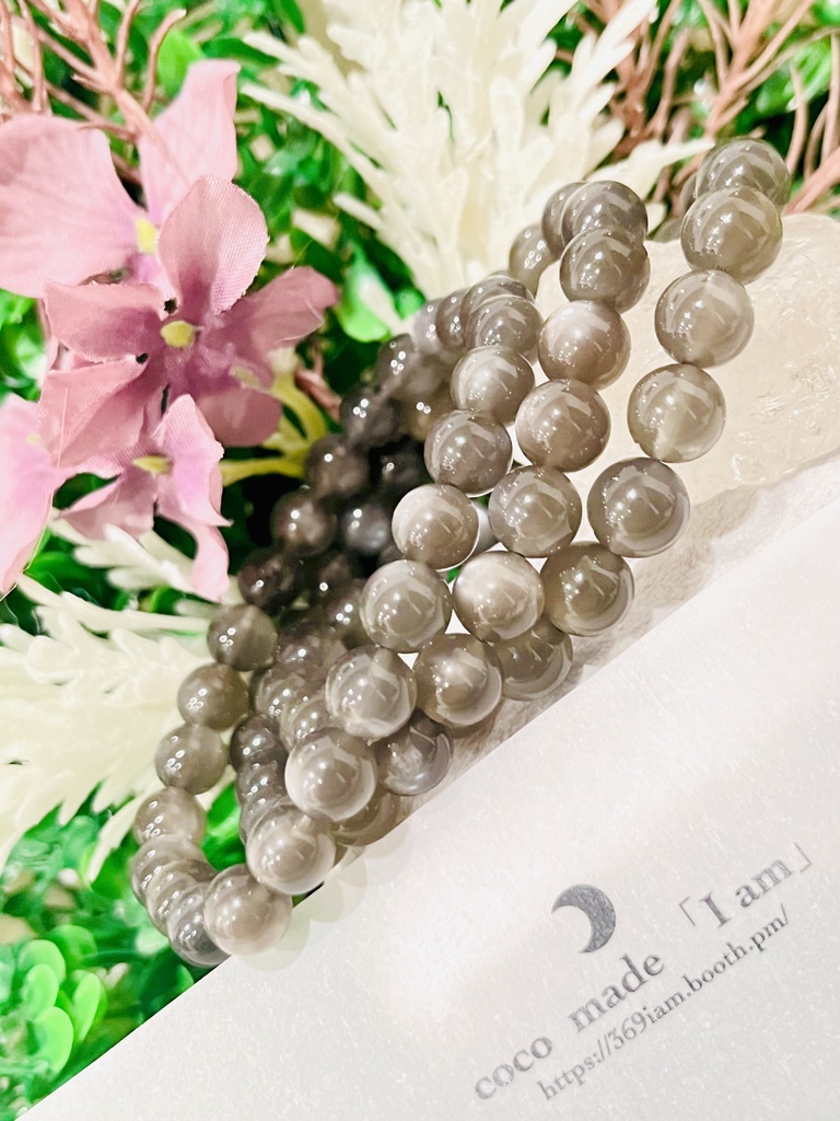 ⭐︎「black moon stone」