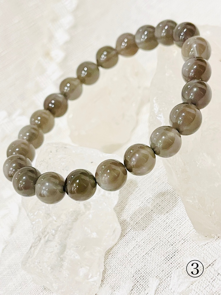 ⭐︎「black moon stone」