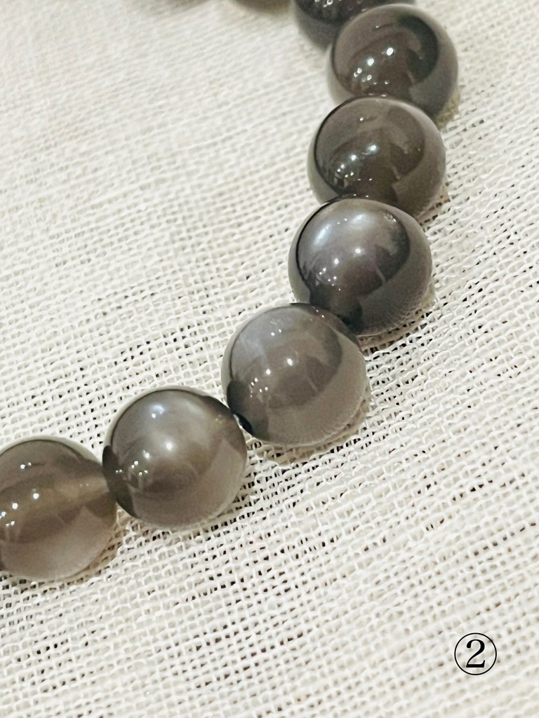 ⭐︎「black moon stone」
