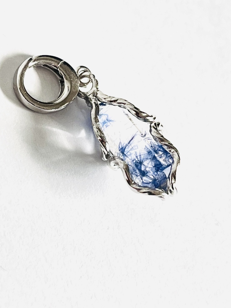 希少⭐︎「雪華:Dumortierite in Quartz」