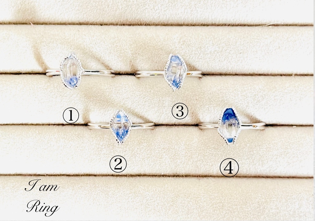 希少⭐︎「雪華:Dumortierite in Quartz」