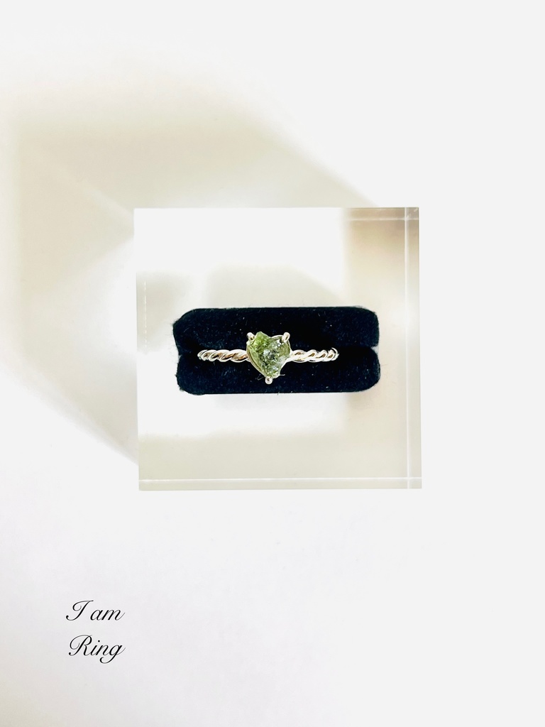 満月の夜🌕希少「moldavite：ring❤︎」