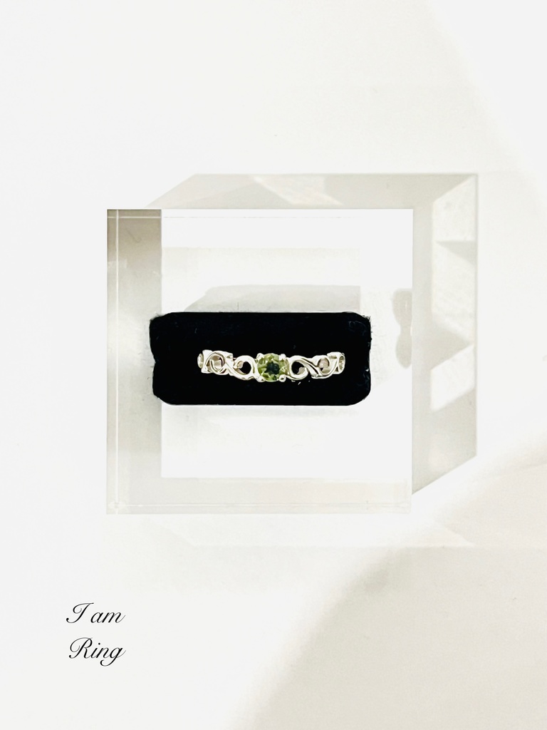希少「宝石質：moldavite：ring」