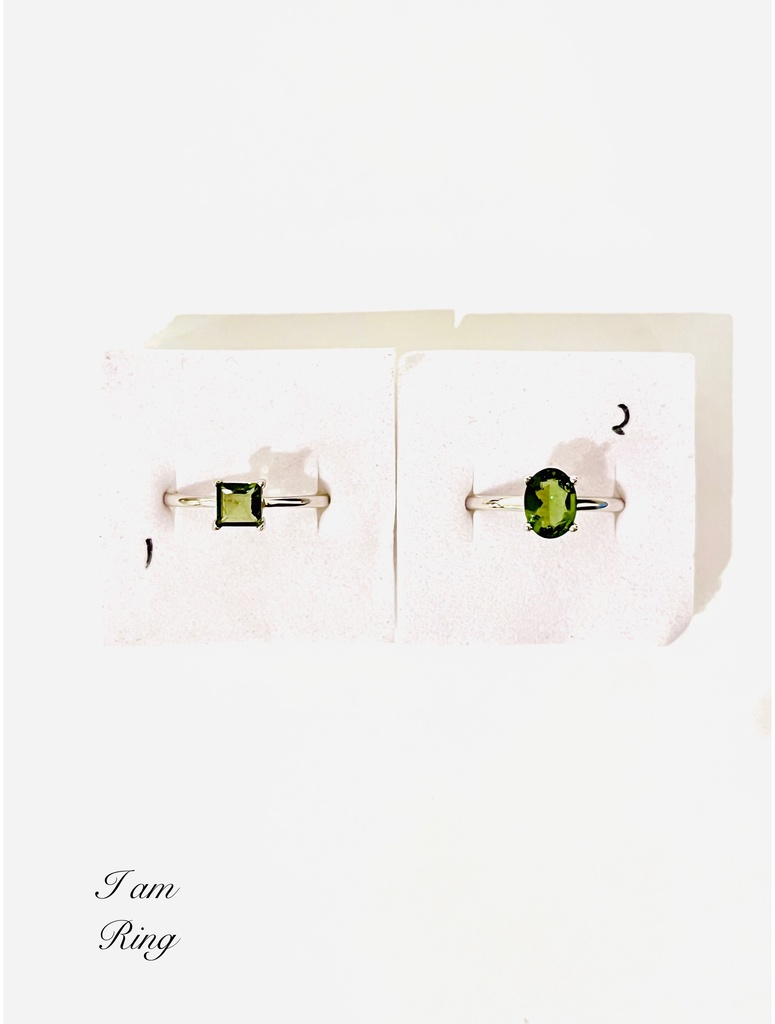 希少「宝石質：moldavite：ring」