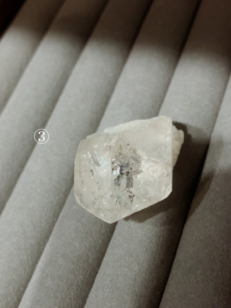 希少「oil in quartz」