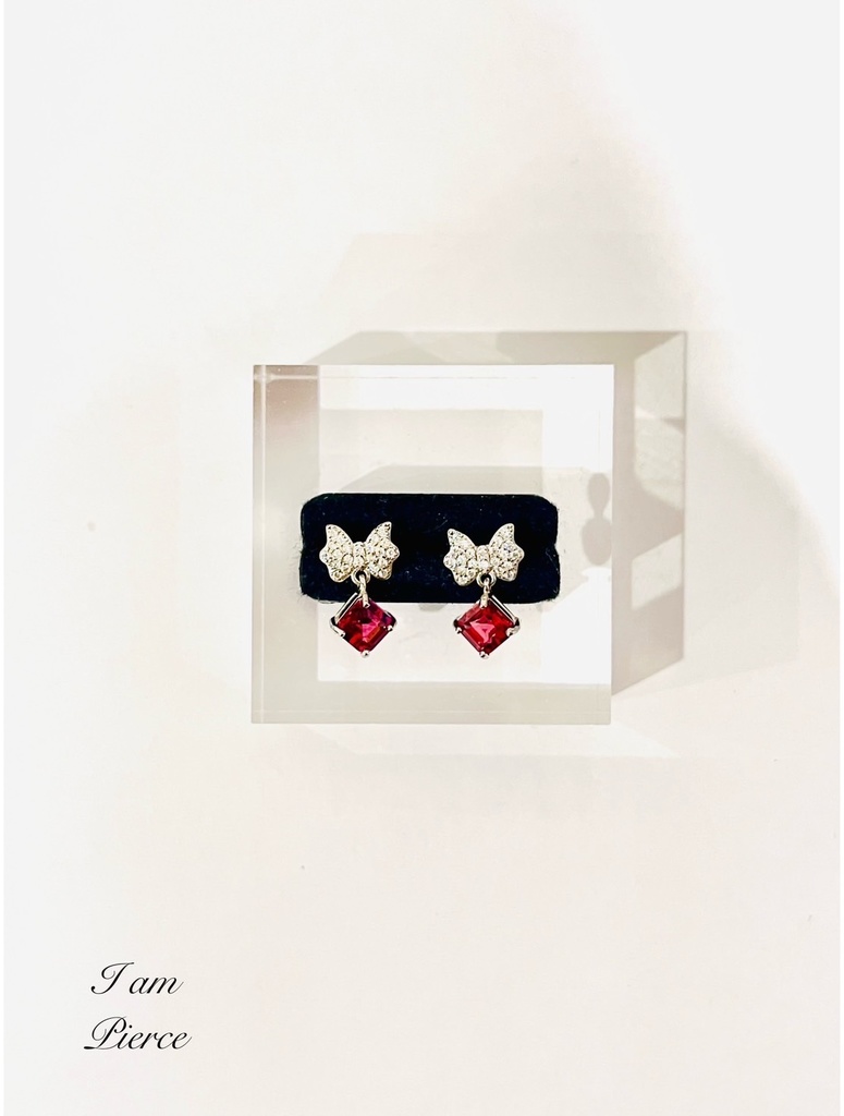 「Rhodolite Garnet ：pierce②」