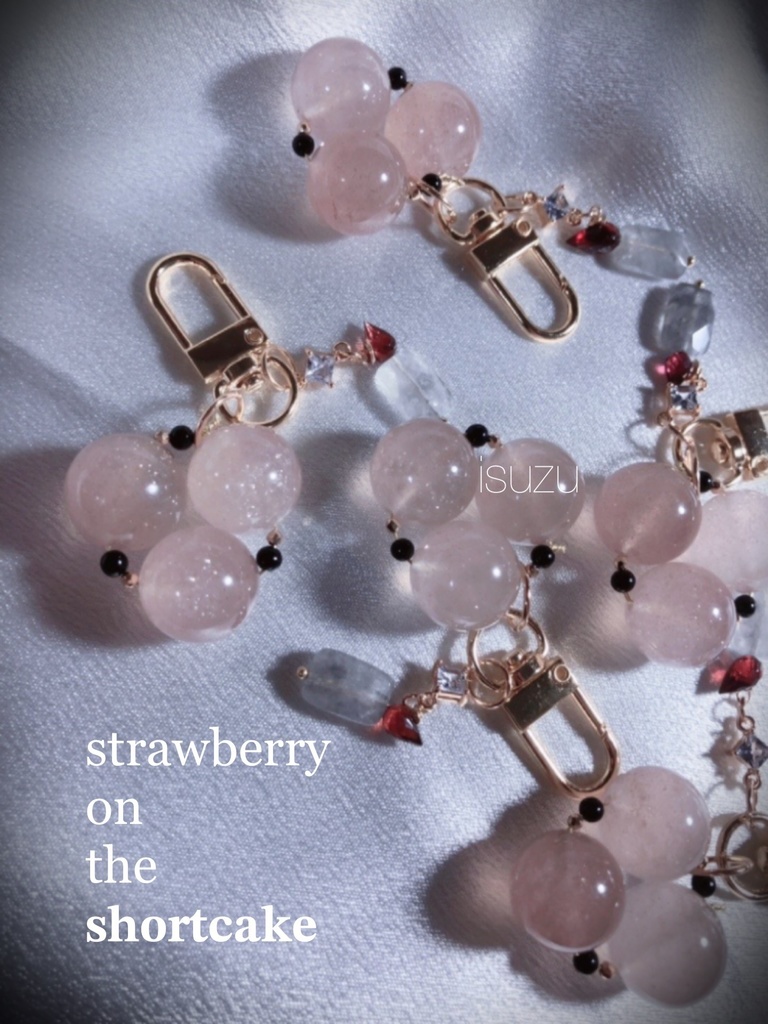 「2025.11 strawberry cake-isuzu🕯🍰」