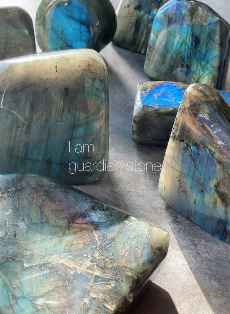 stained glass：labradorite