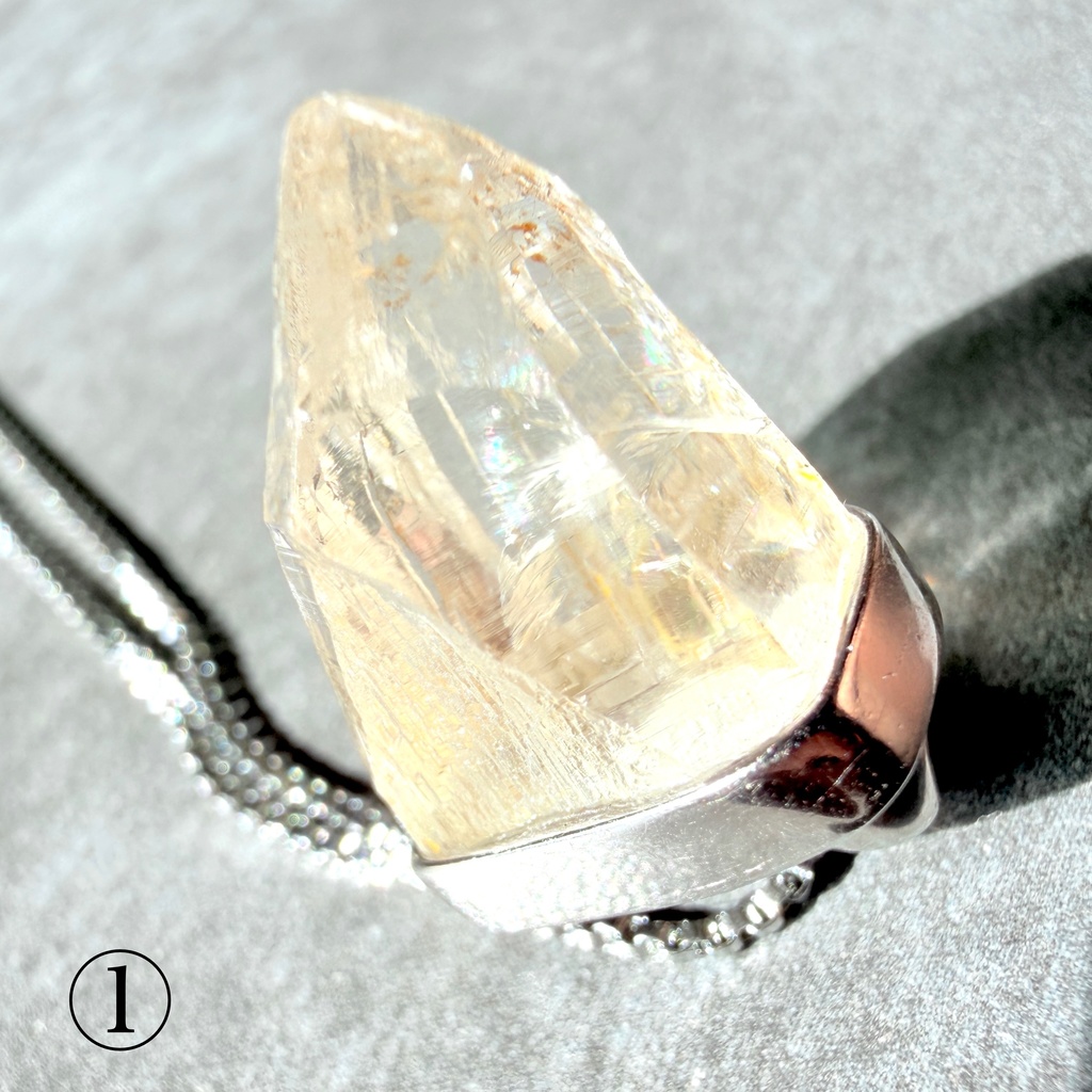 ⭐︎master Crystal /Ganesh Himal:pendant top