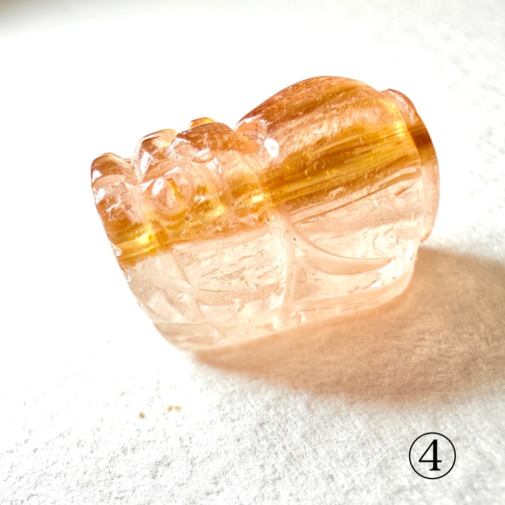 Titanium Rutile Quartz:貔貅さん:閉じ込めたら可愛かったので小瓶付き