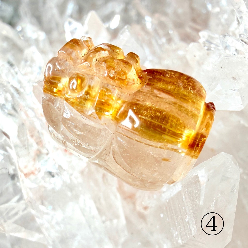Titanium Rutile Quartz:貔貅さん:閉じ込めたら可愛かったので小瓶付き