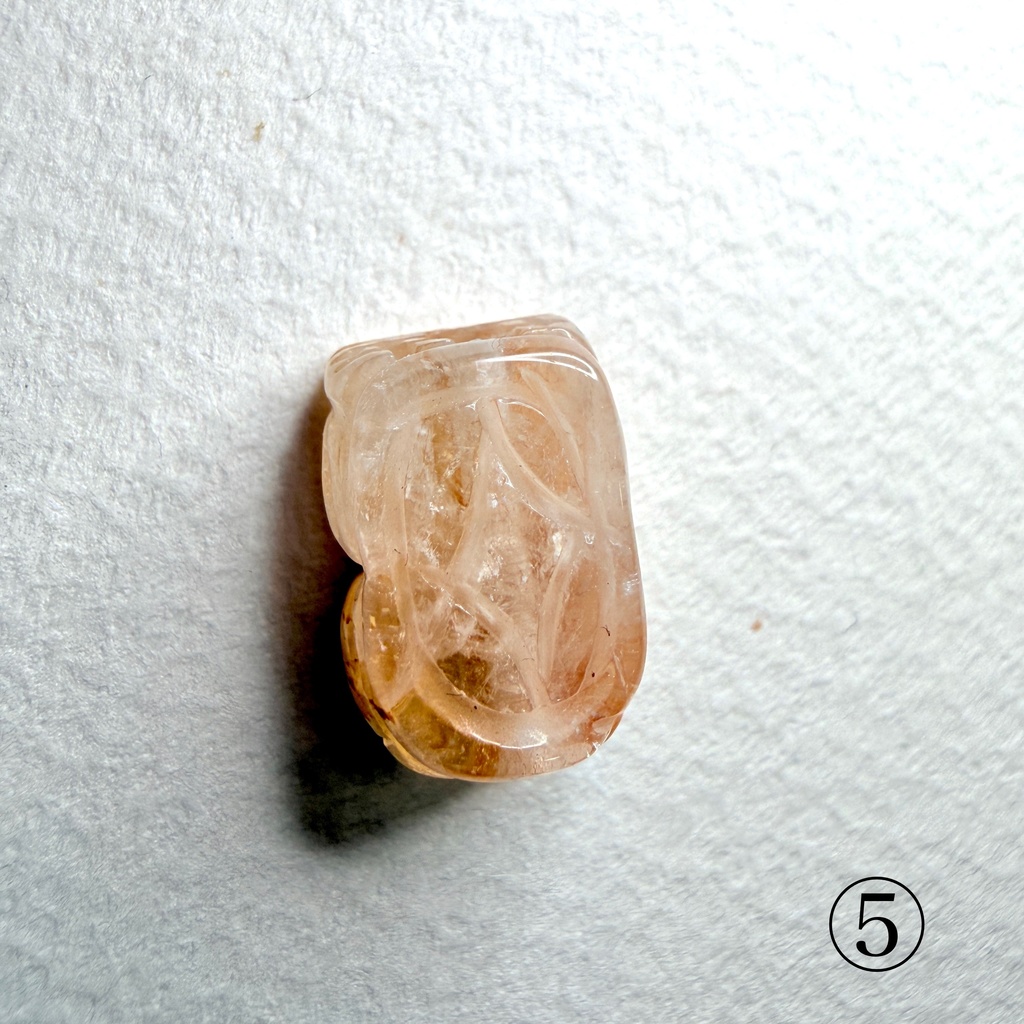 Titanium Rutile Quartz:貔貅さん:閉じ込めたら可愛かったので小瓶付き