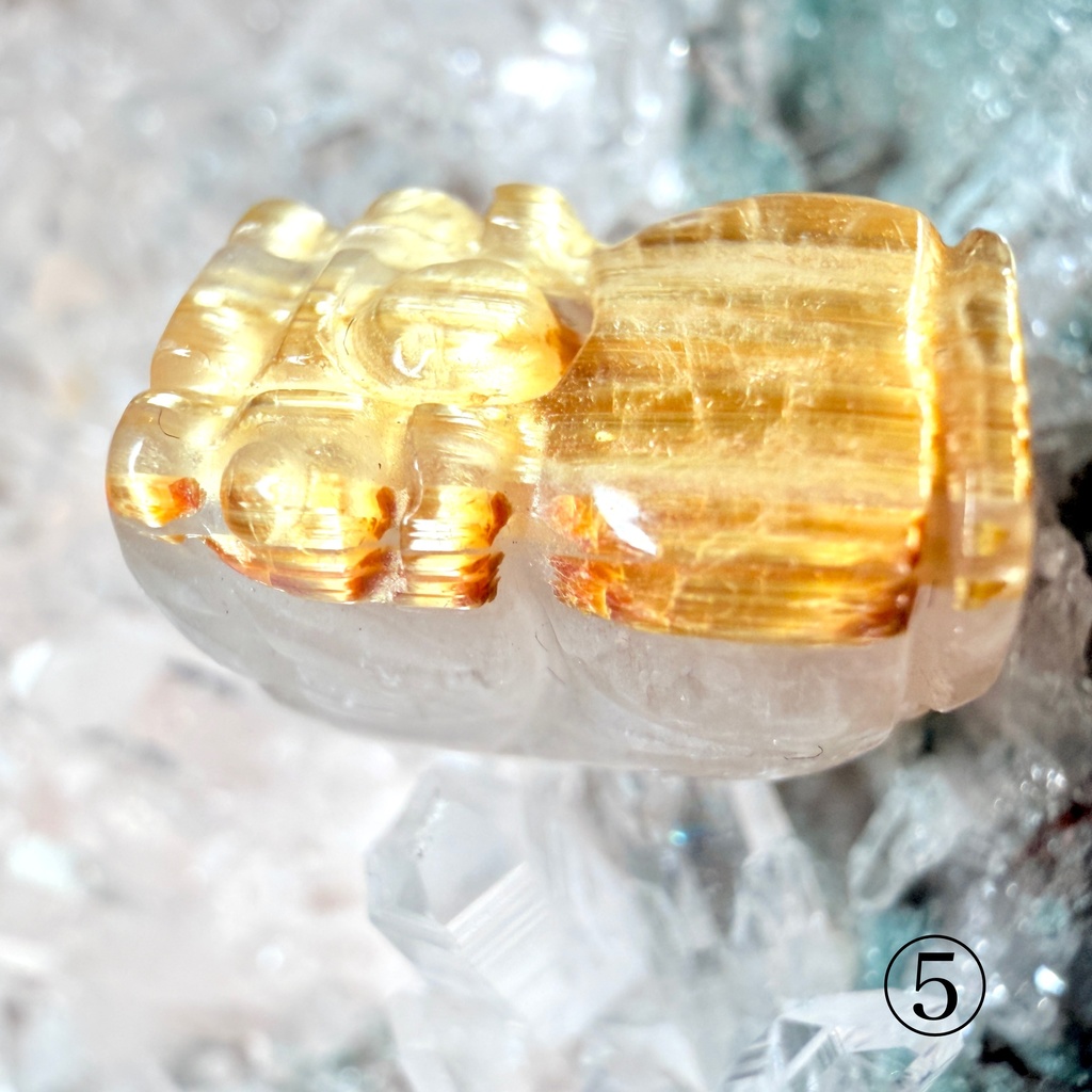 Titanium Rutile Quartz:貔貅さん:閉じ込めたら可愛かったので小瓶付き