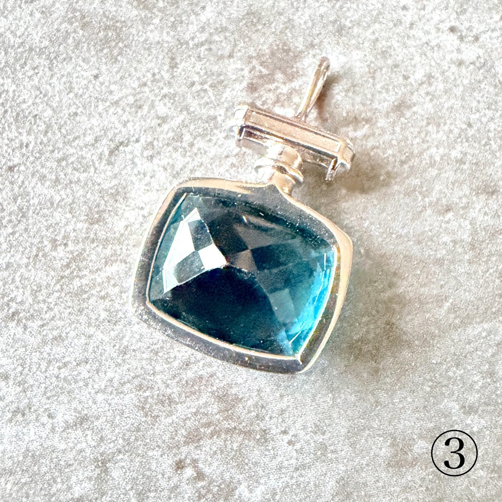 Perfume type:pendant top