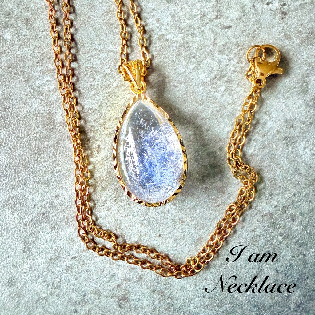high quality✳︎ Dumortierite in Quartz：necklace