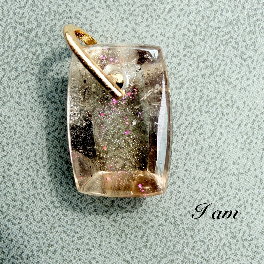 ティンカーベルクォーツ：K18 ペンダントトップ