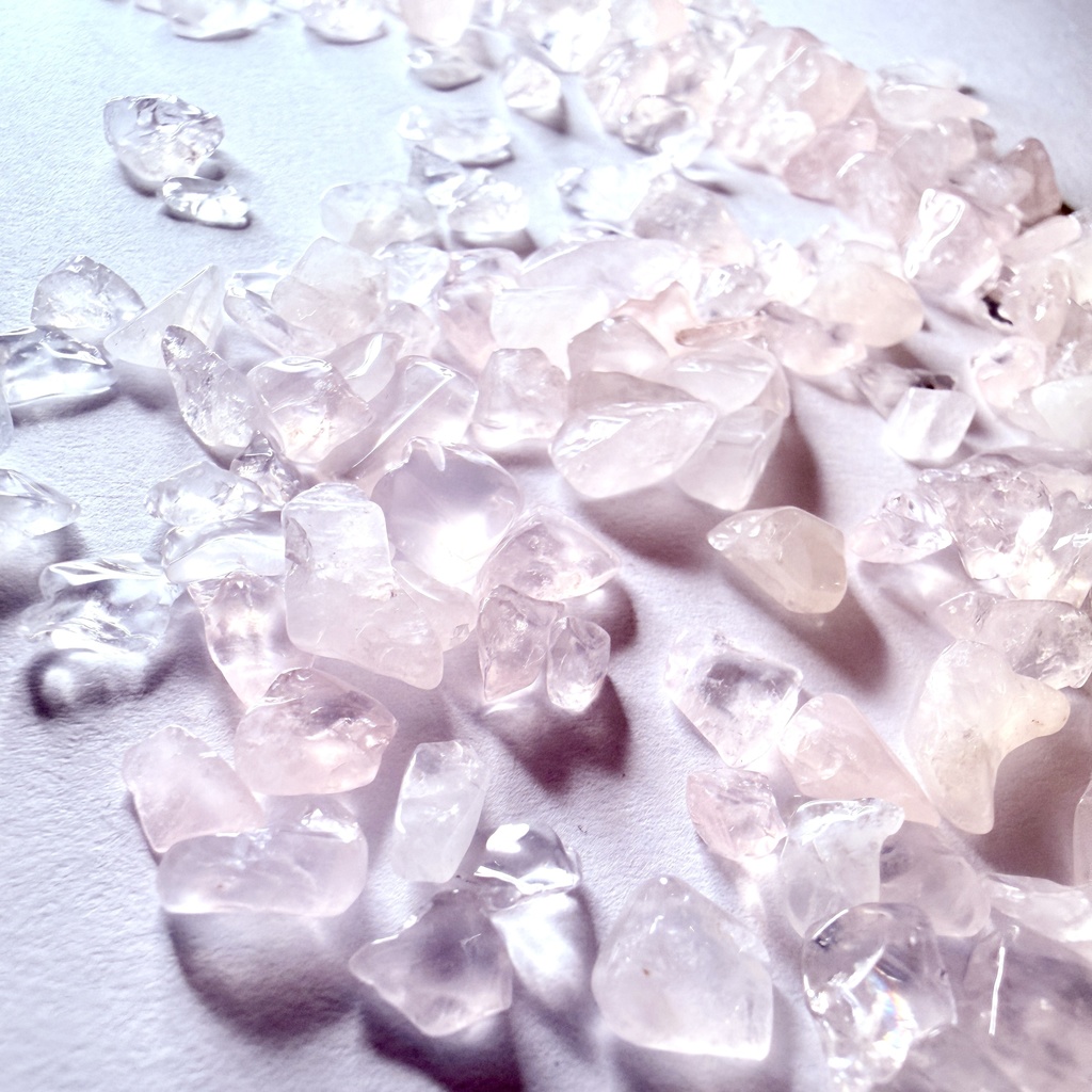 きれいなローズクォーツさざれ：100g