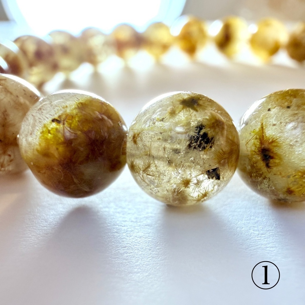 Flower rutile🌻パイライトはいってる。