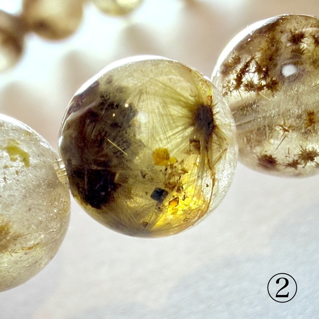 Flower rutile🌻パイライトはいってる。