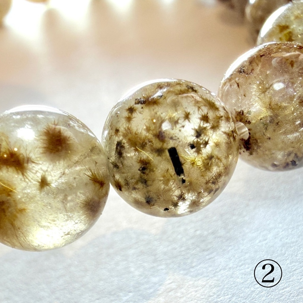 Flower rutile🌻パイライトはいってる。