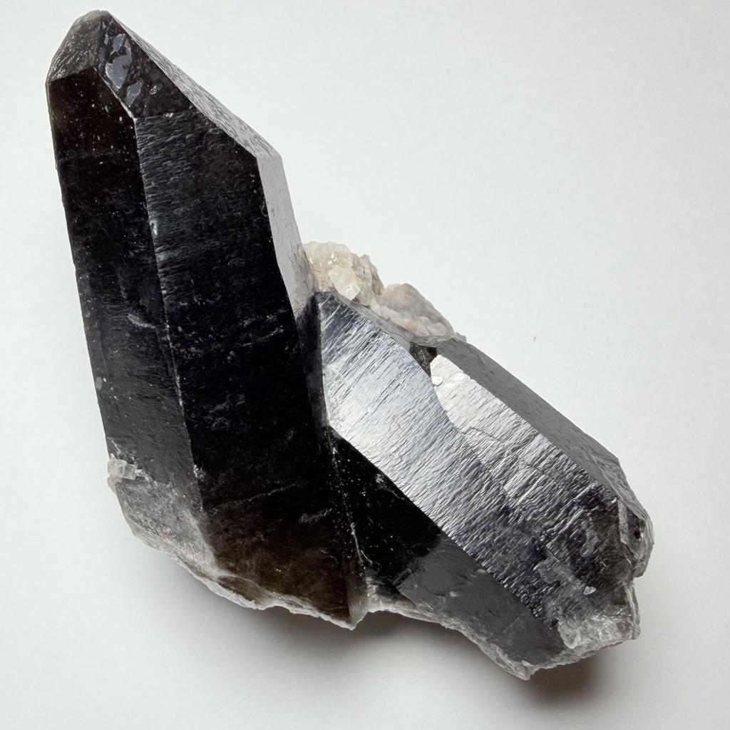 Morion:rough stone