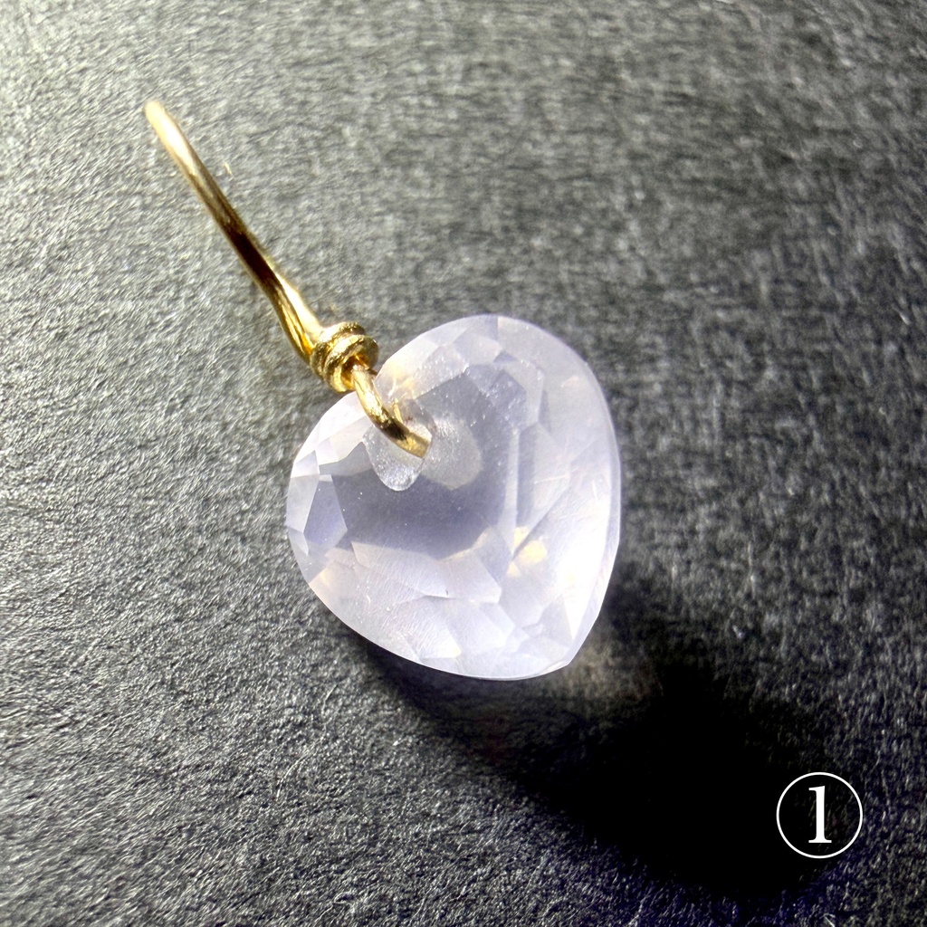 amulet:K18 pendant