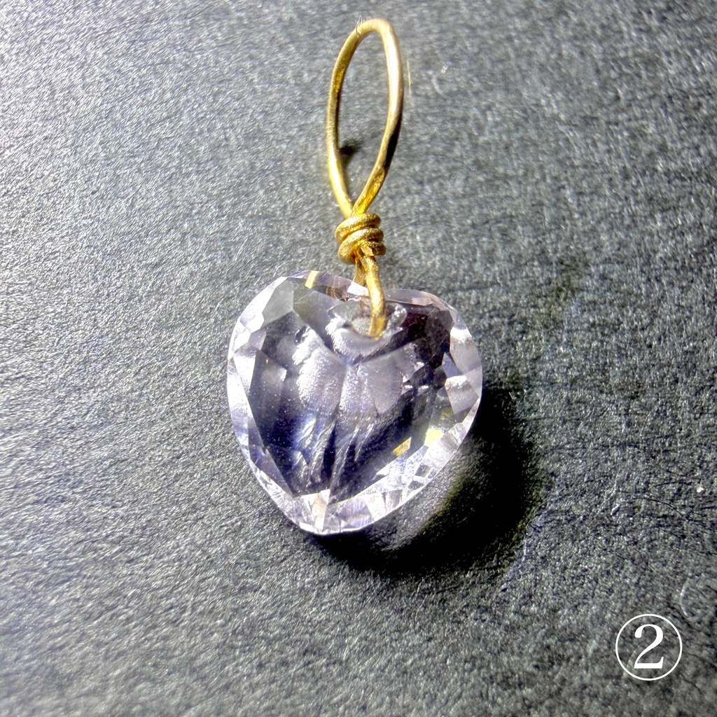 amulet:K18 pendant