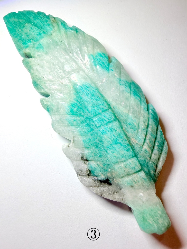 羽根:natural stone