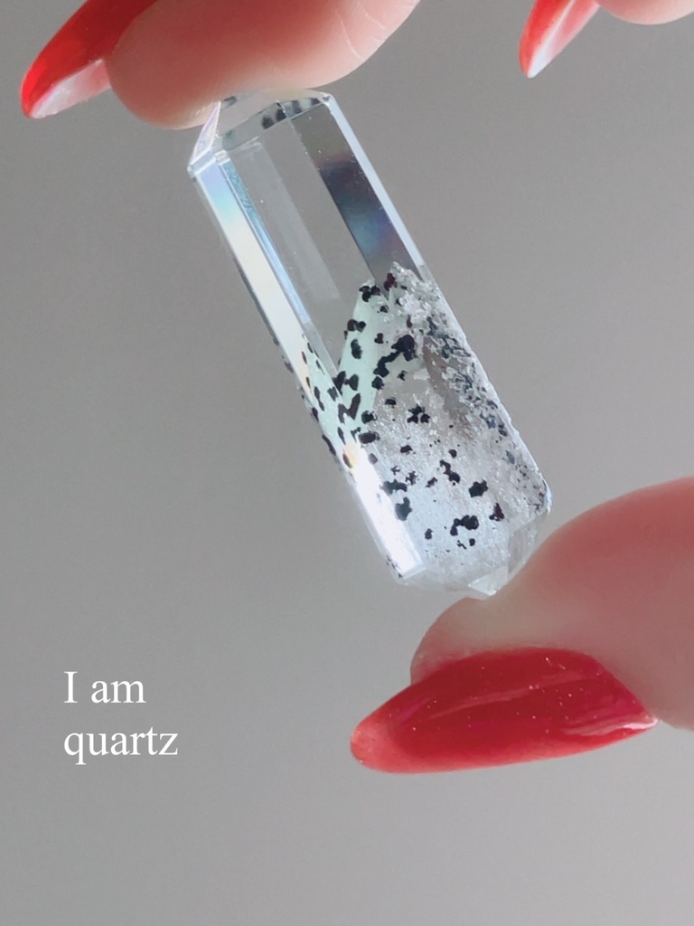 希少✳︎Black Lepidocrocite in Quartz:⛰️double Point