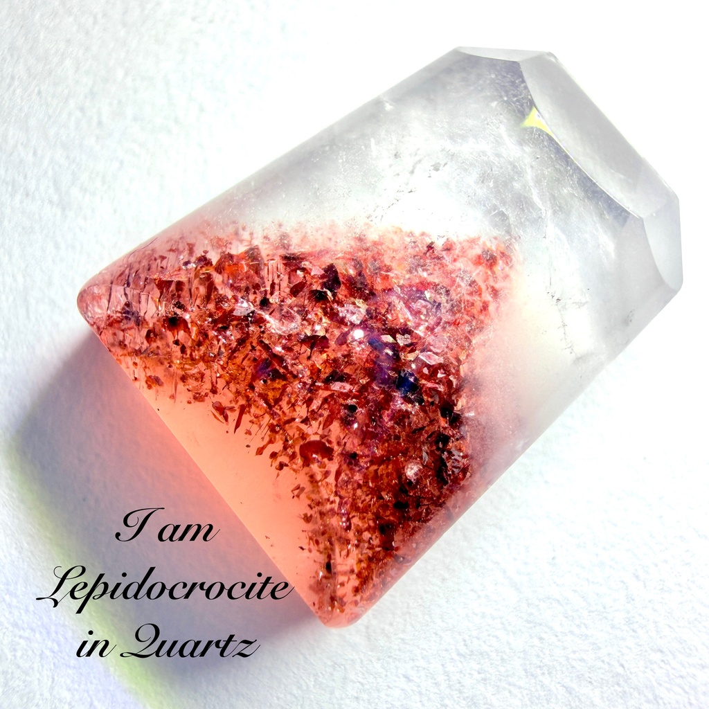 888赤富士：希少✳︎ Lepidocrocite in Quartz②