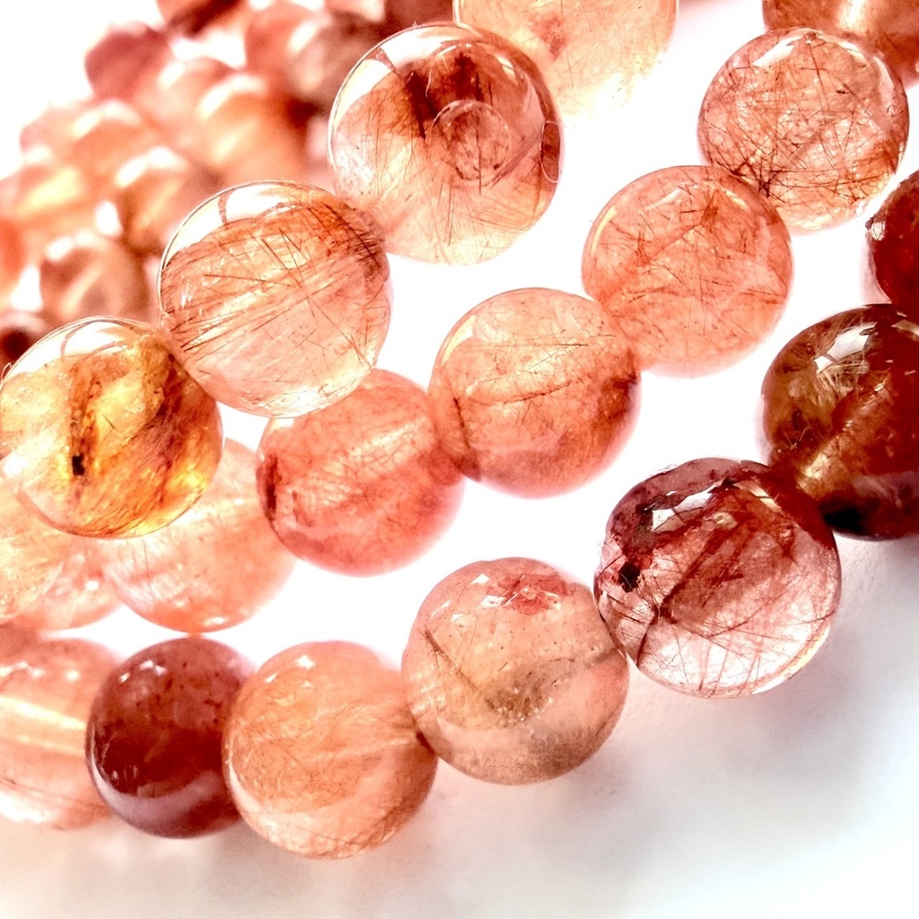 赤い糸:Red Rutilated Quartz