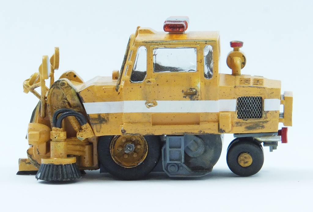 道路清掃車 プルバックカー 未塗装 組立キット