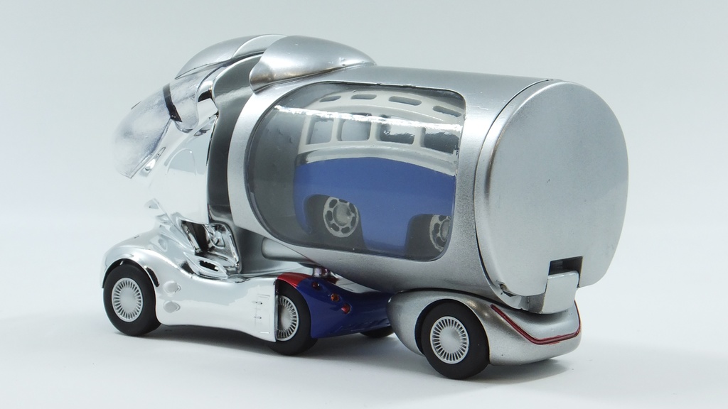 コラーニトラック 未塗装 組立キット