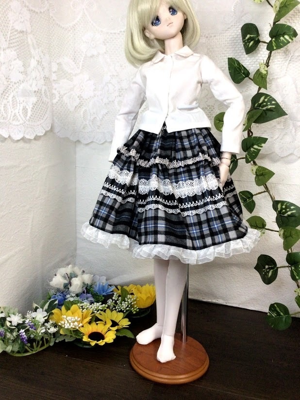 チェックスカート【ＤＤサイズ】（黒・赤）