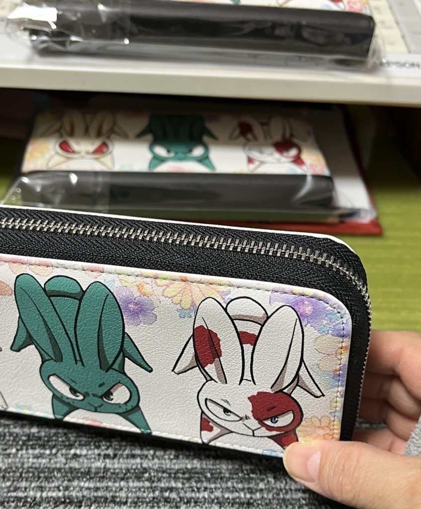 デクキュン長財布