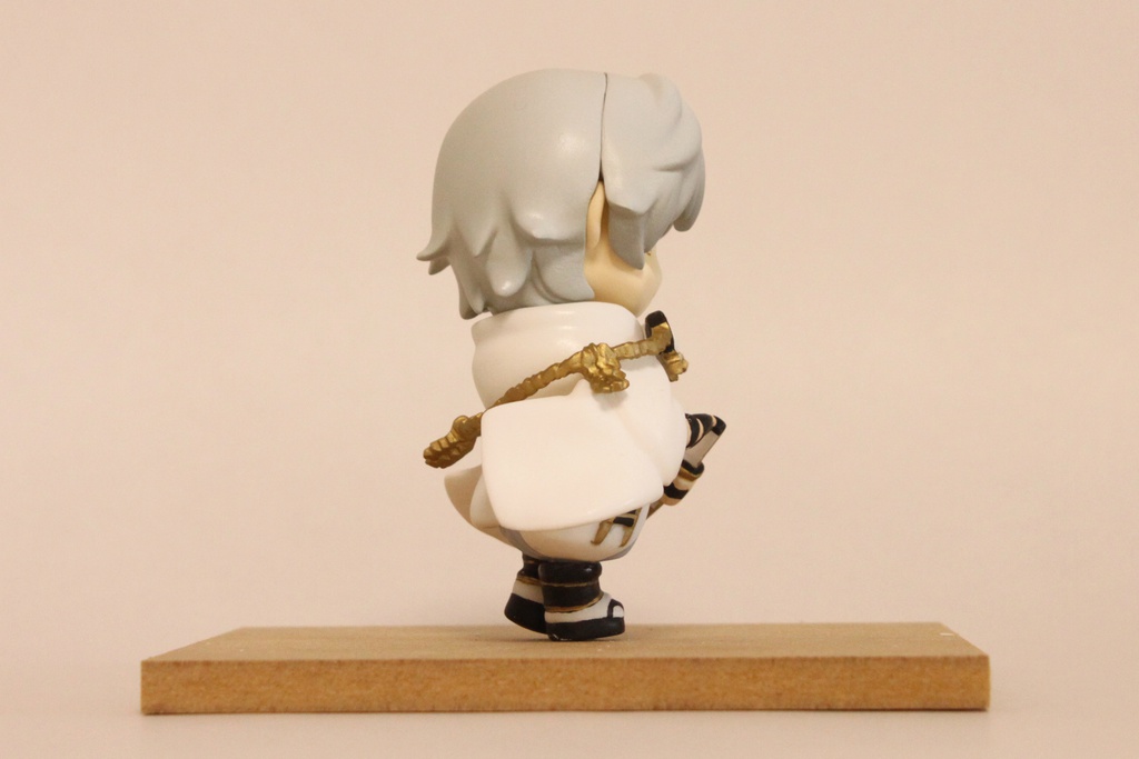 鶴丸国永 Kuninaga Tsurumaru