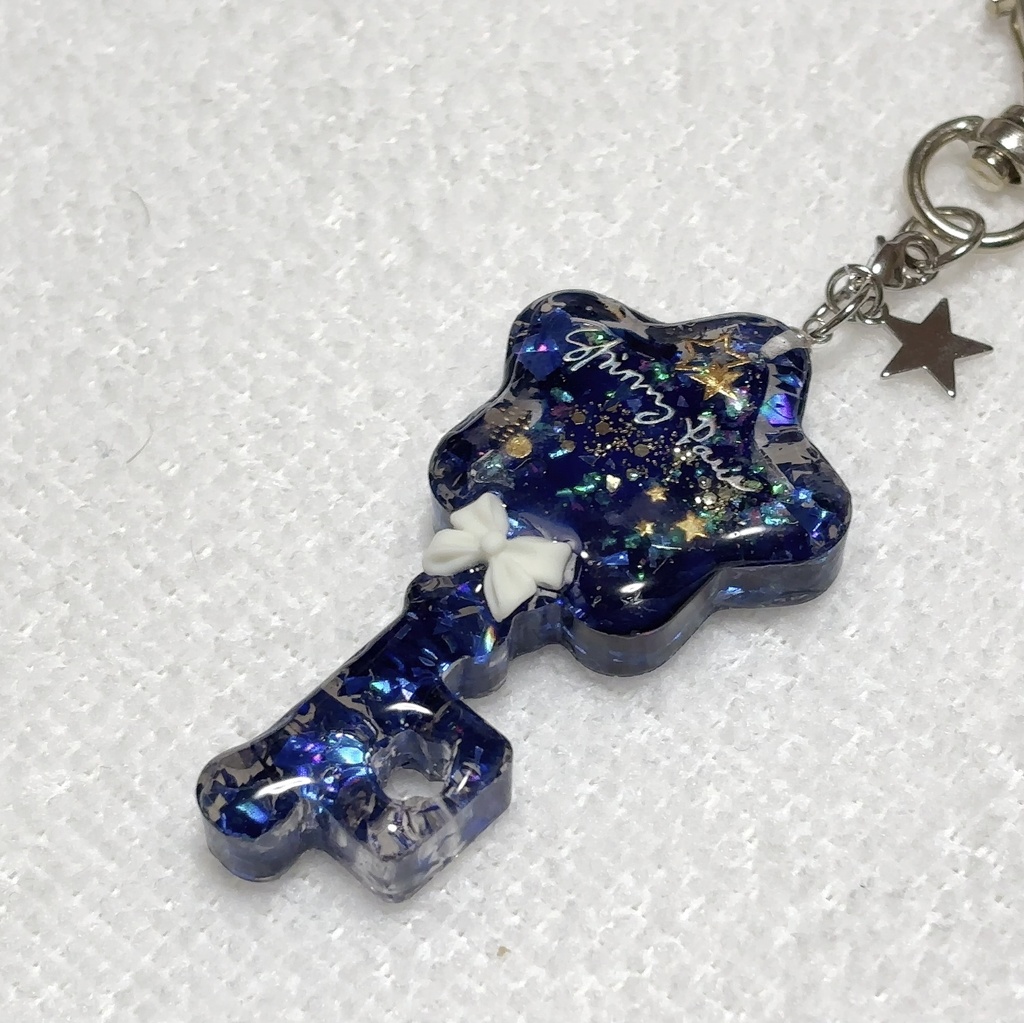 ②星空の鍵キーホルダー