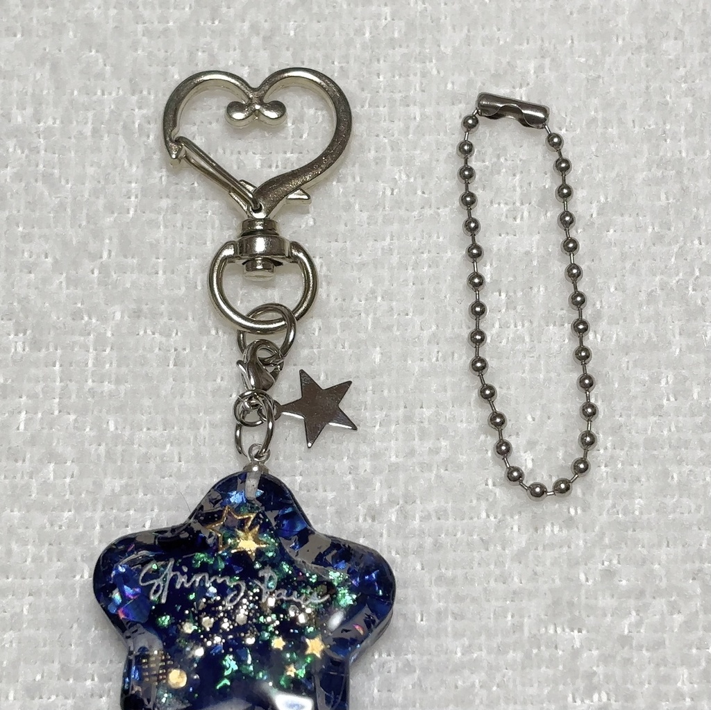 ②星空の鍵キーホルダー