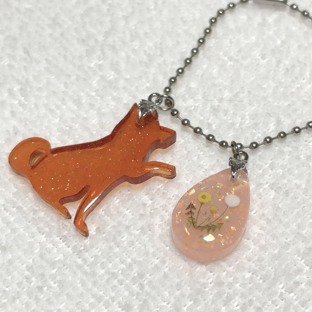 柴犬とたんぽぽのバッグチャーム