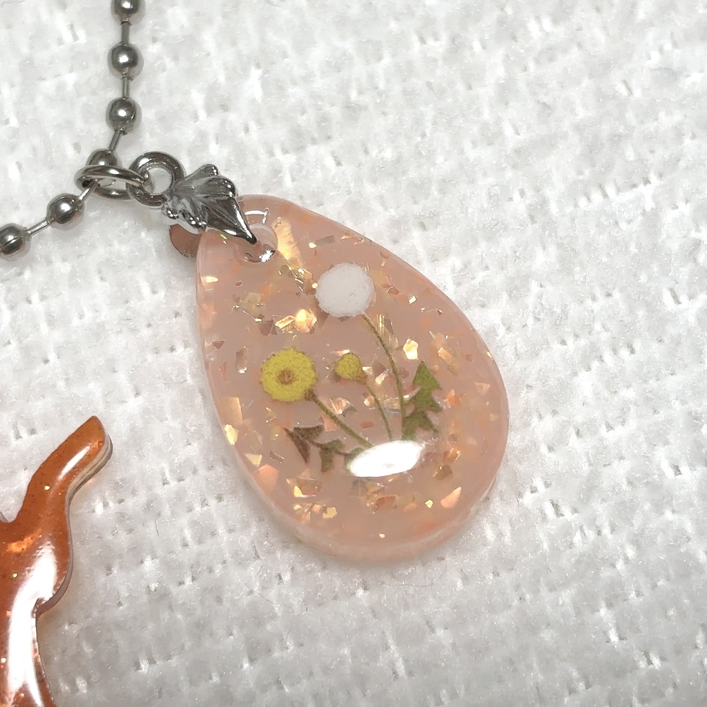 柴犬とたんぽぽのバッグチャーム