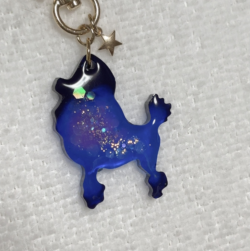 星空わんこのキーホルダー(トイプードル)
