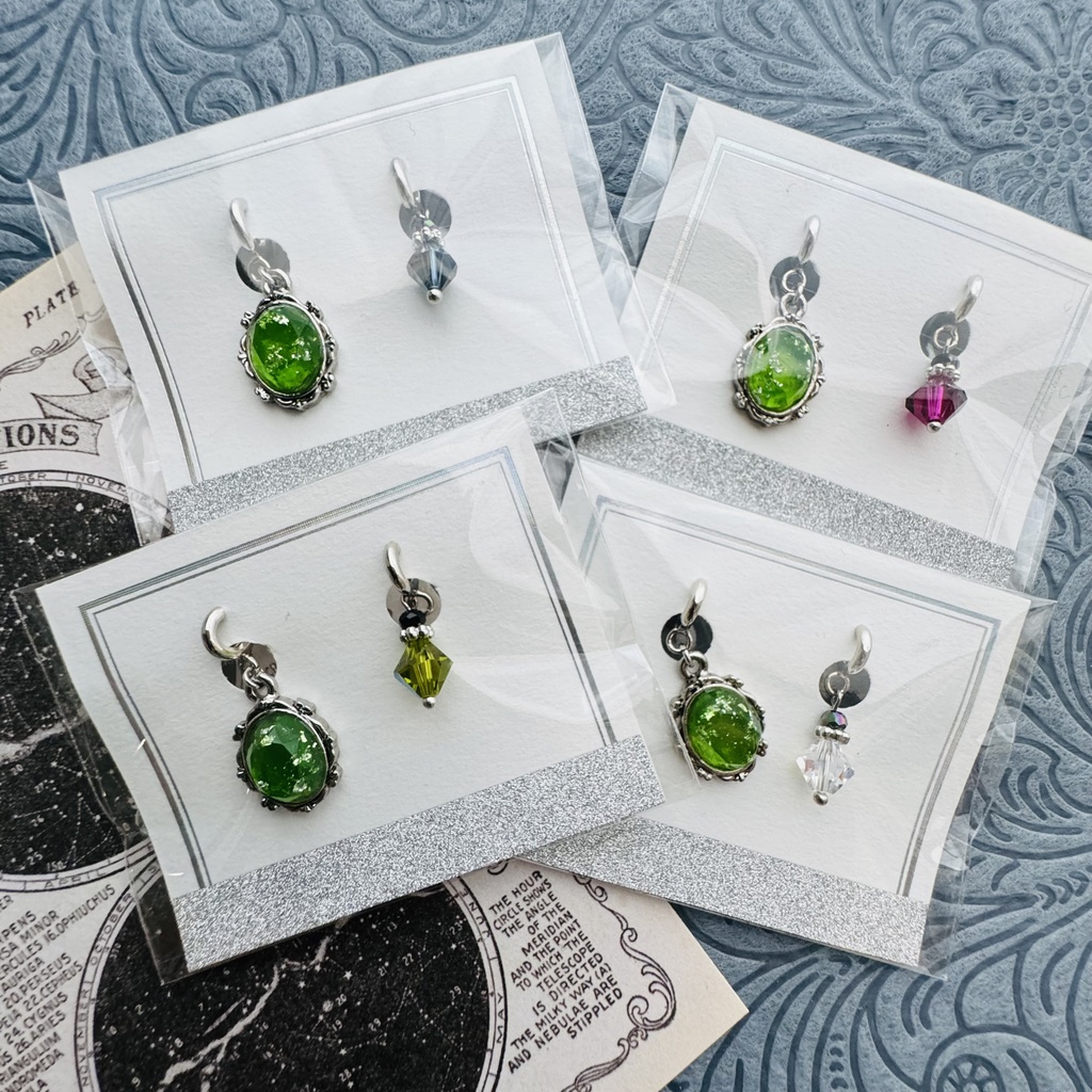 ツイステ/twst ぬい用ノンホールピアス ディアソムニアマジカルペンimage