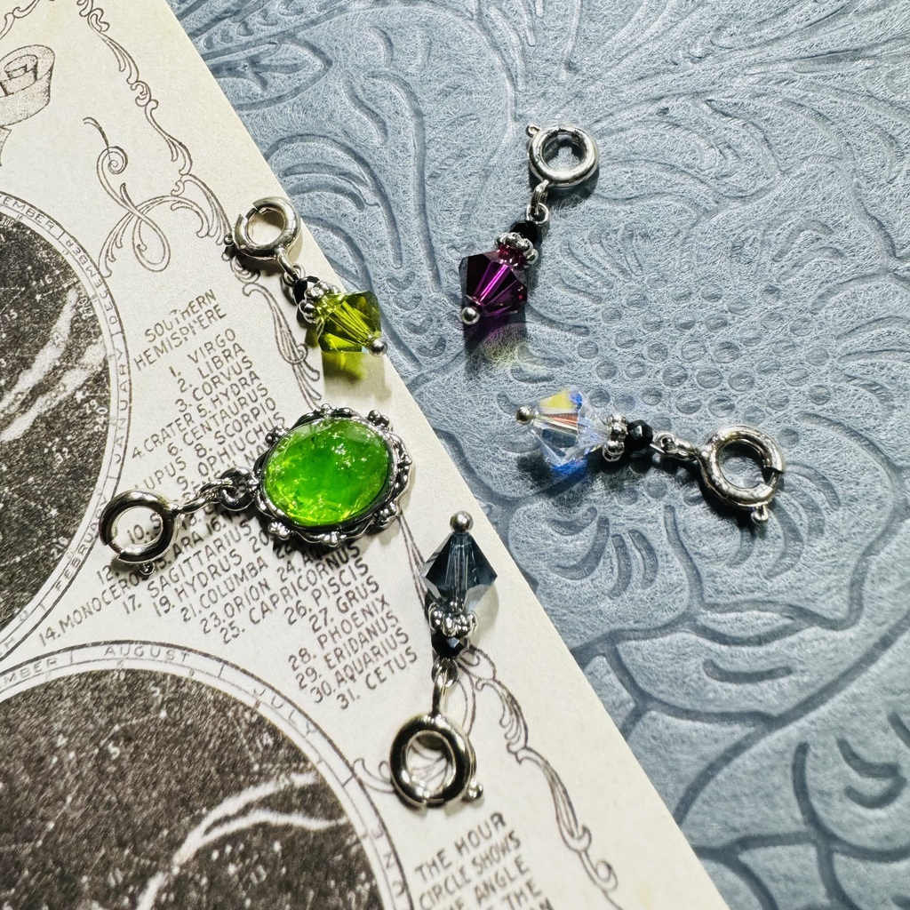 ツイステ/twst ぬい用ノンホールピアス ディアソムニアマジカルペンimage