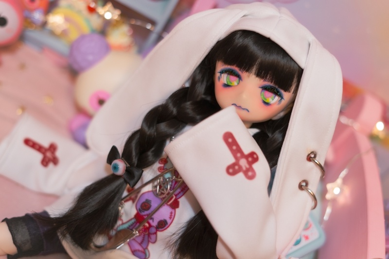 メンヘラウサギちゃんパーカー